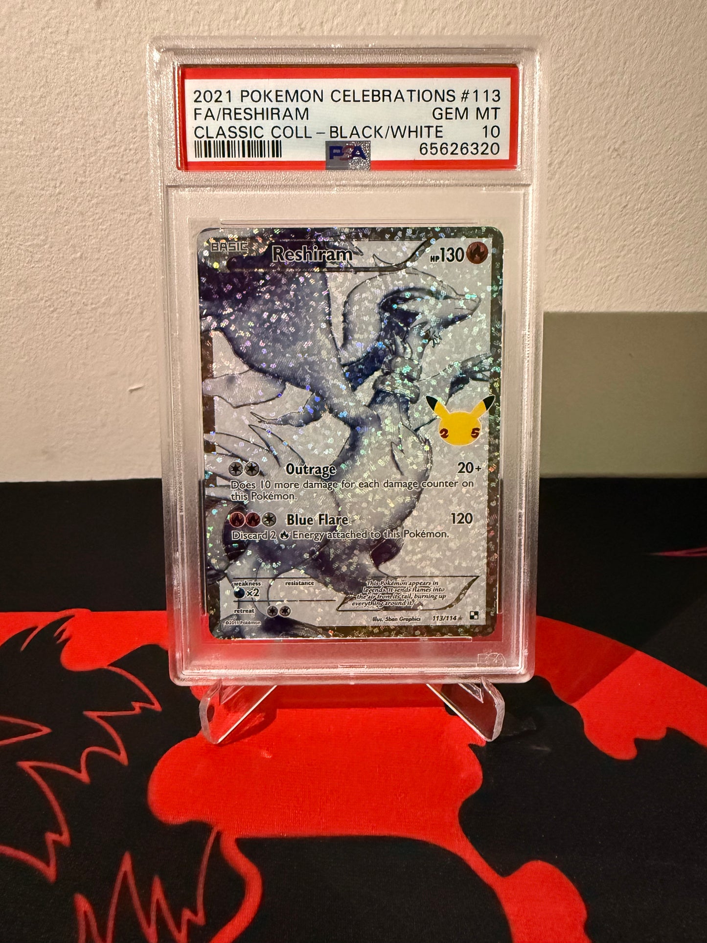Pokemon TCG - Full Art Reshiram - Pokemon Celebrations PSA 10