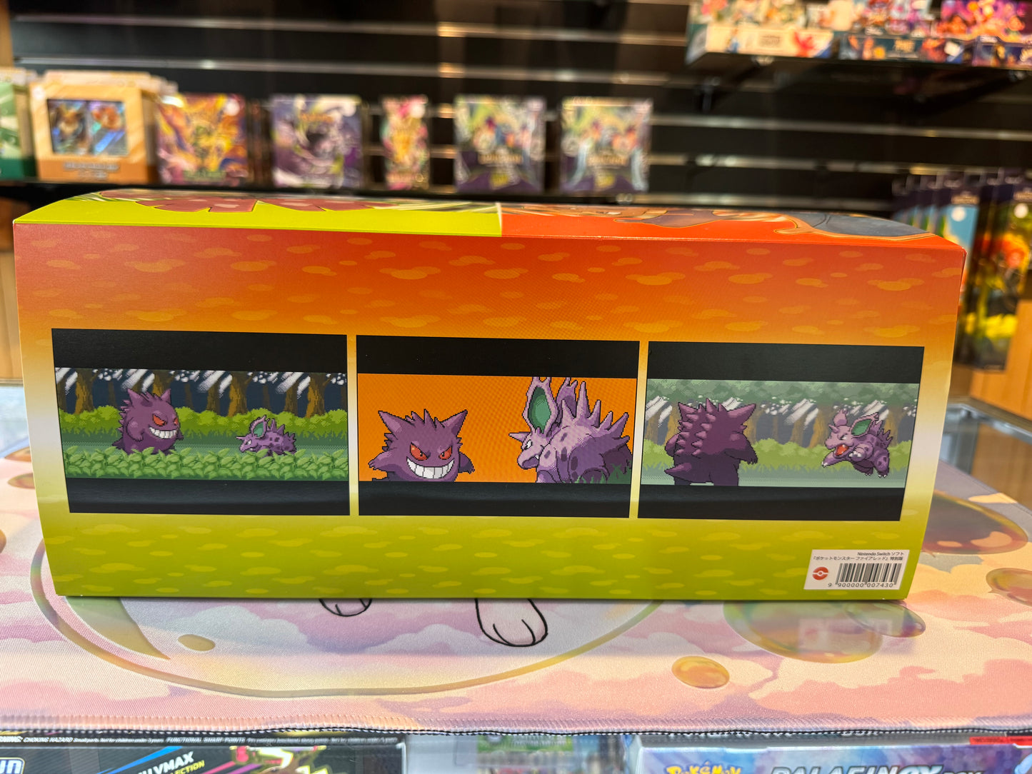 Pokemon - Fire Red and Leaf Green Pokemon Center Exclusive 30th Anniversary Pokeball Set