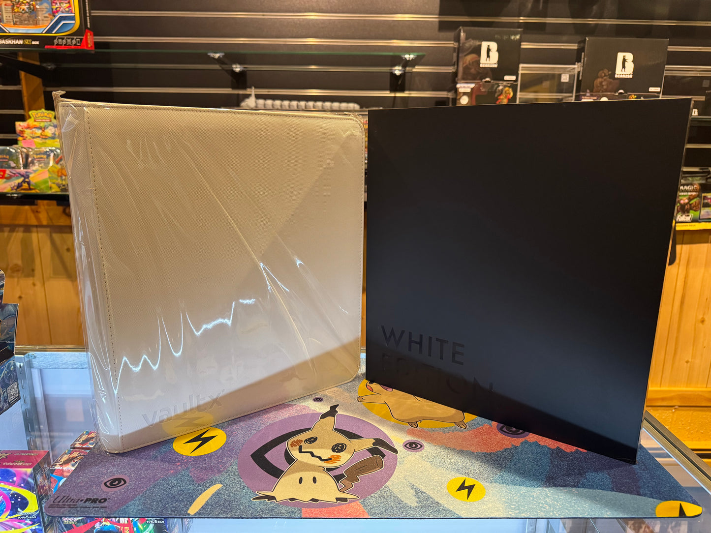 Vault-X White Edition 12 Pocket Binder