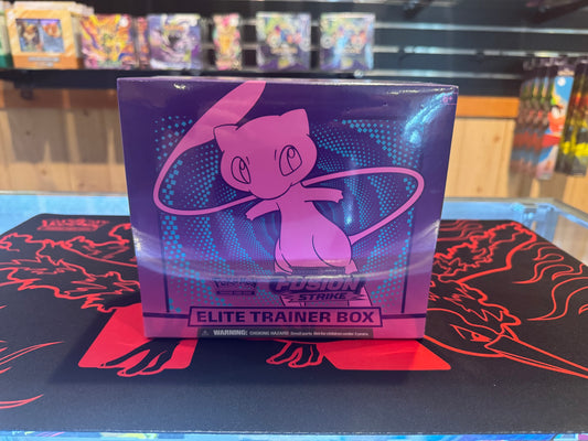 Pokémon TCG - Fusion Strike Elite Trainer Box