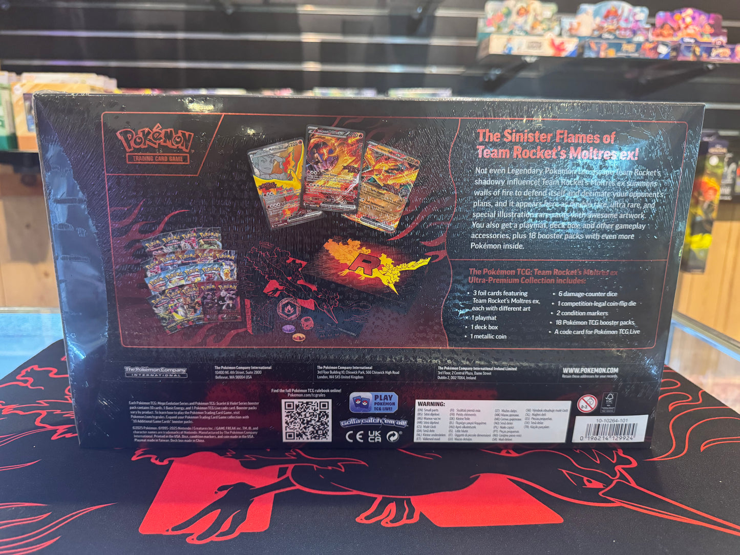 Pokémon TCG - Team Rocket's Moltres Ultra Premium Collection