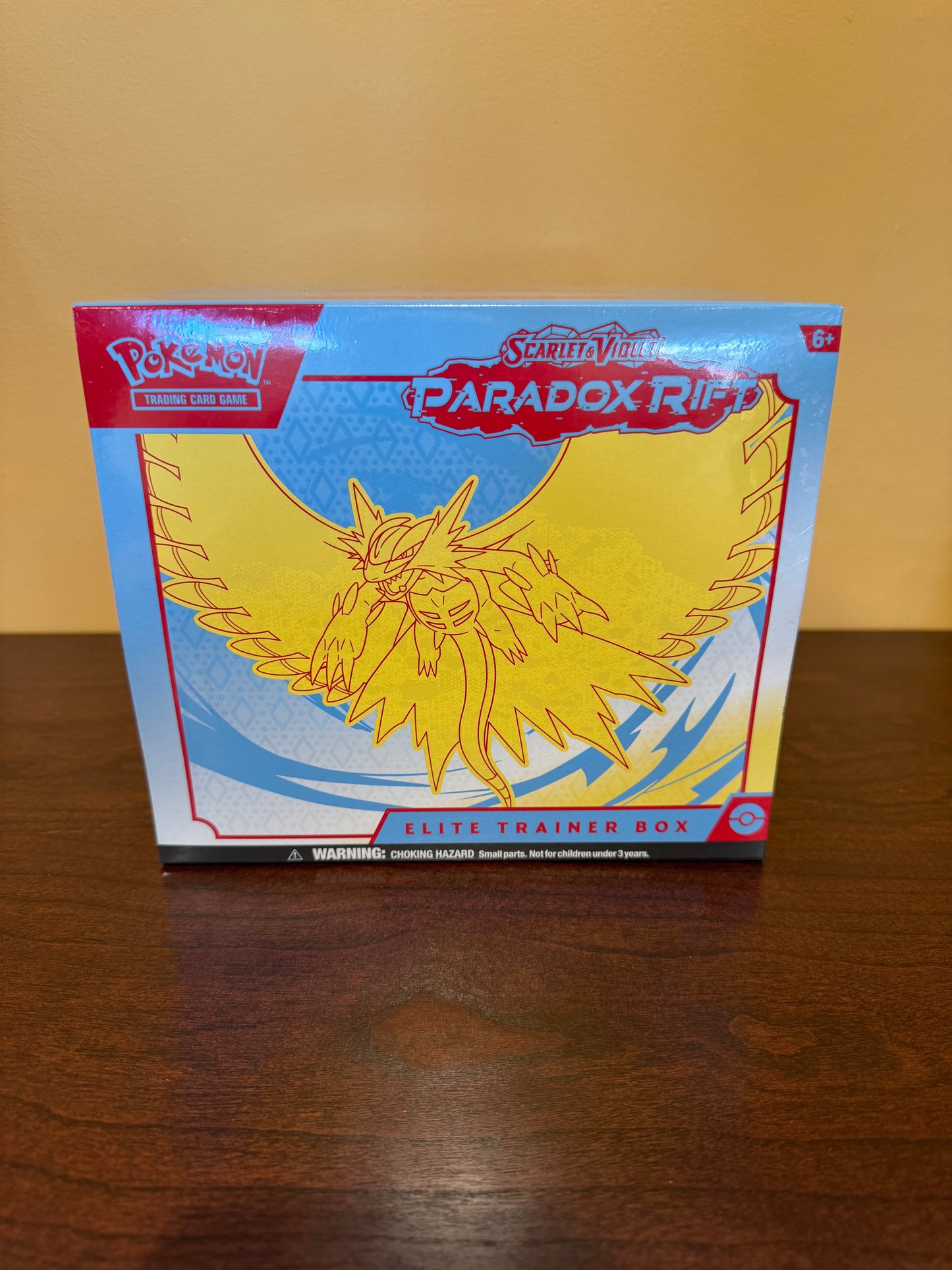 Pokémon TCG - Paradox Rift Elite Trainer Box (Choose Your Artwork)